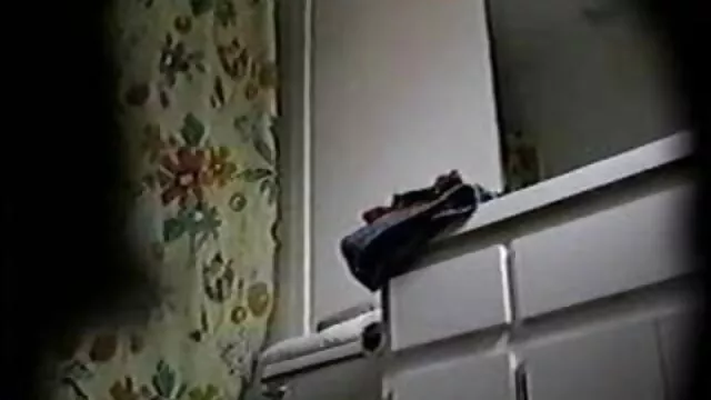 Քո Կեղտոտ Կինը սիրողական կինը փաստերի